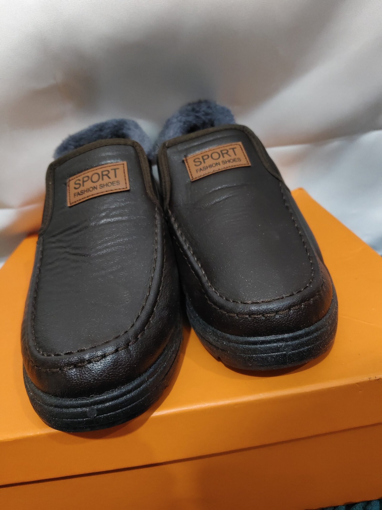 Thickened Waterproof Cotton Shoes For Elderly Fleece-lined Casual Leather Shoes - Image 2